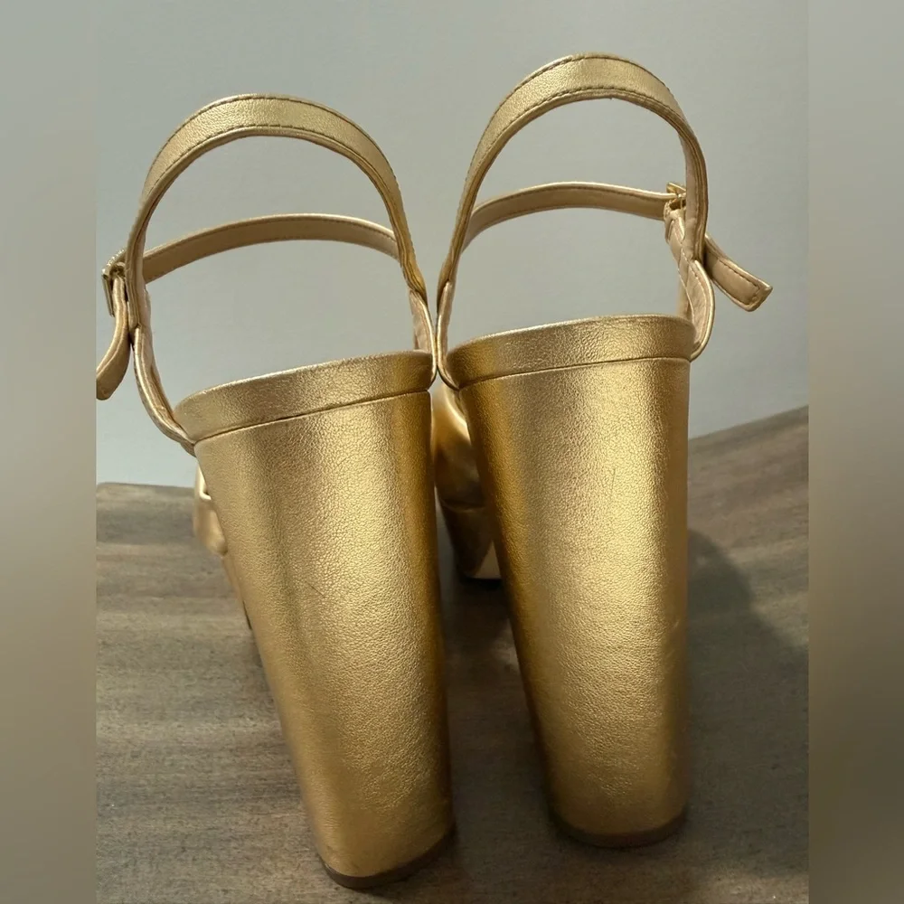 Michael Kors plataform Gold Shoes - Picture 7 of 14